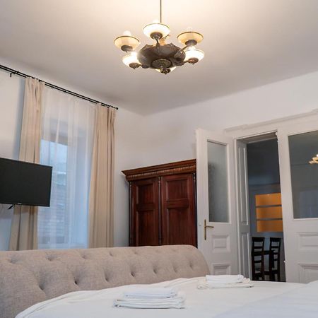 Apartmán Casa Puscariu Brašov Exteriér fotografie