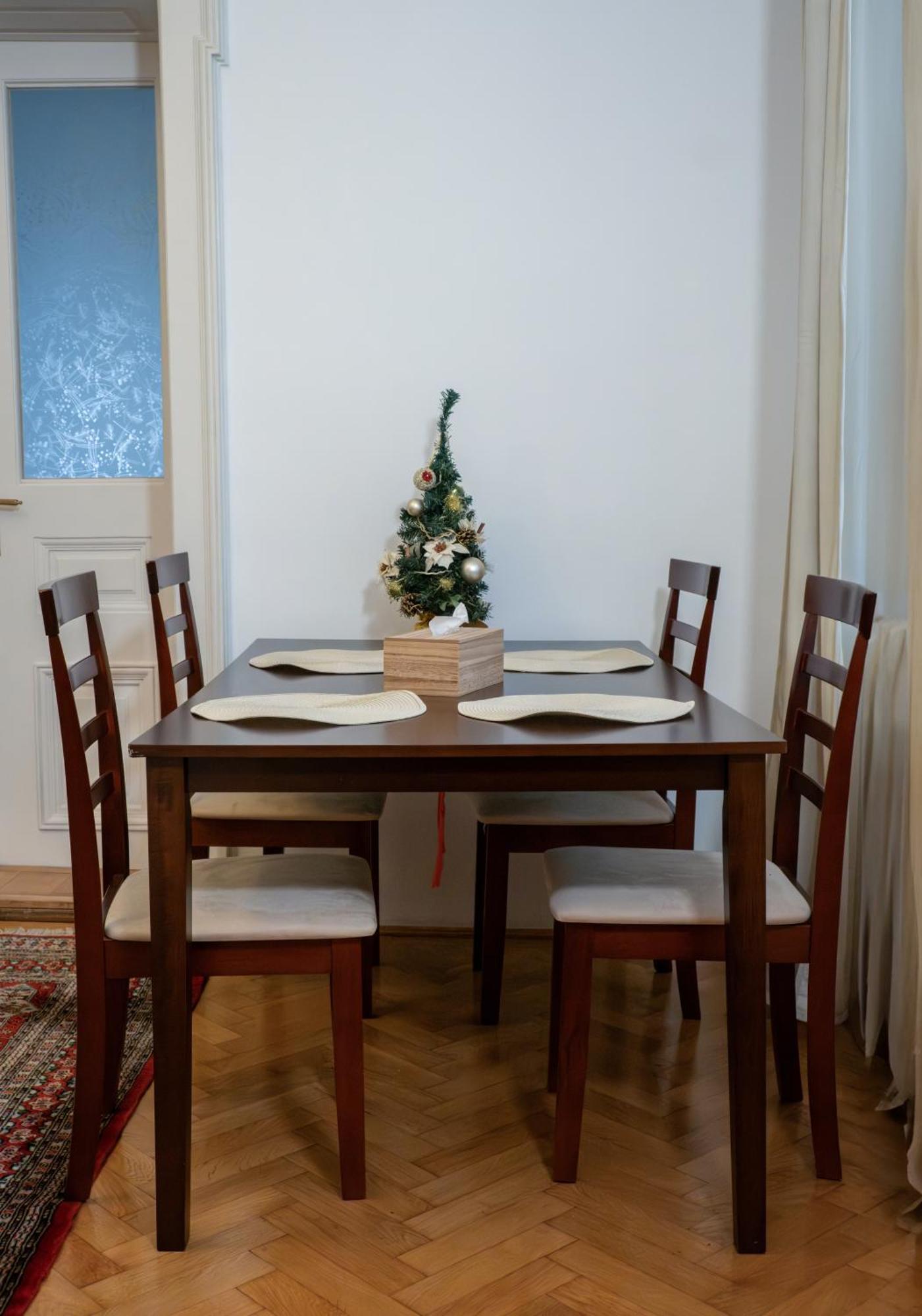 Apartmán Casa Puscariu Brašov Exteriér fotografie